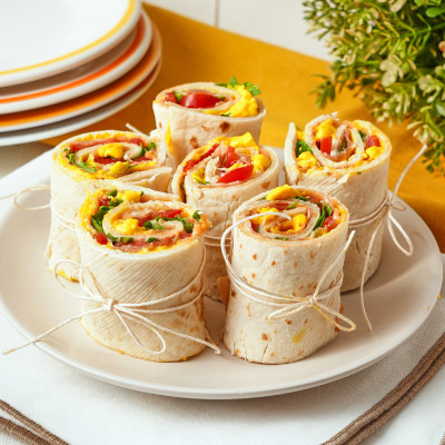 Rotolini di piada gustosa